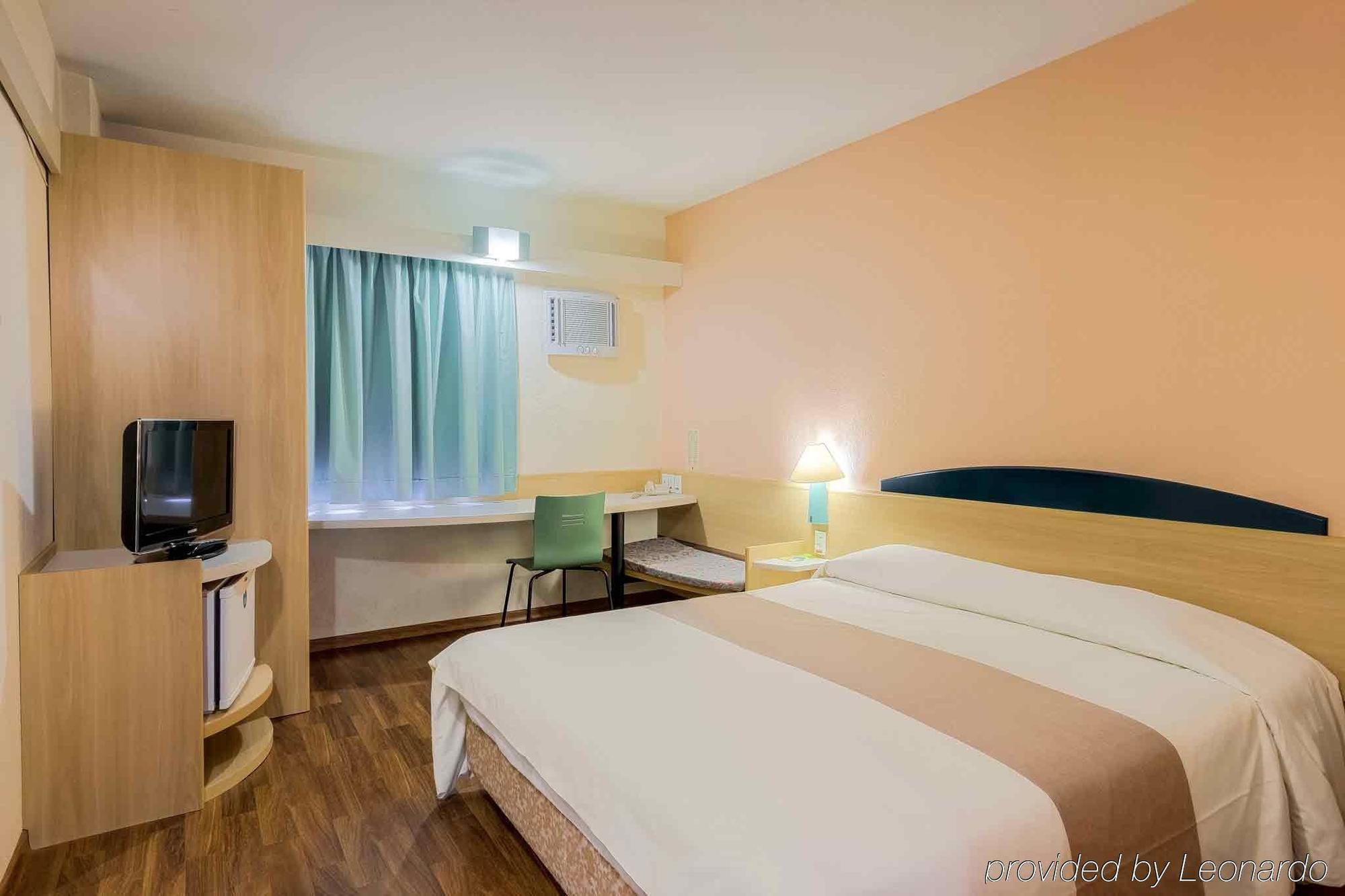 Ibis Styles Centro Civico 3*